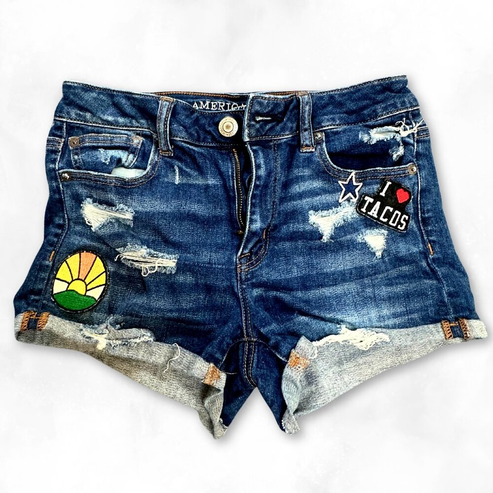 American Eagle Outfitters Sz 4 Distressed Denim Shorts — I ❤️ Tacos Patches 🌞🌮